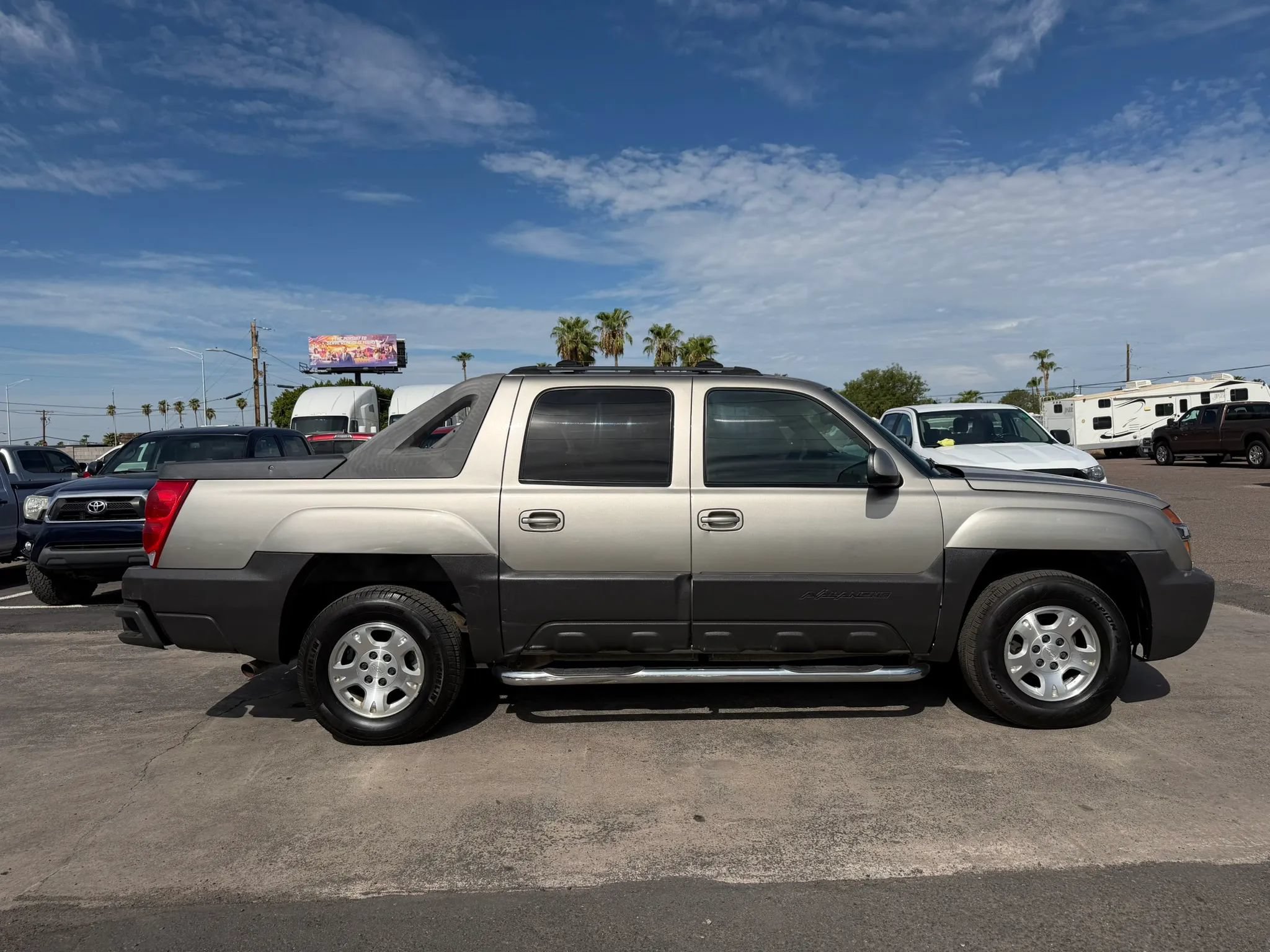 Used 2003 Chevrolet Avalanche 2WD image 13