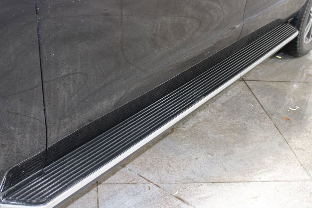 Used 2023 Ford Expedition Max Limited image 14