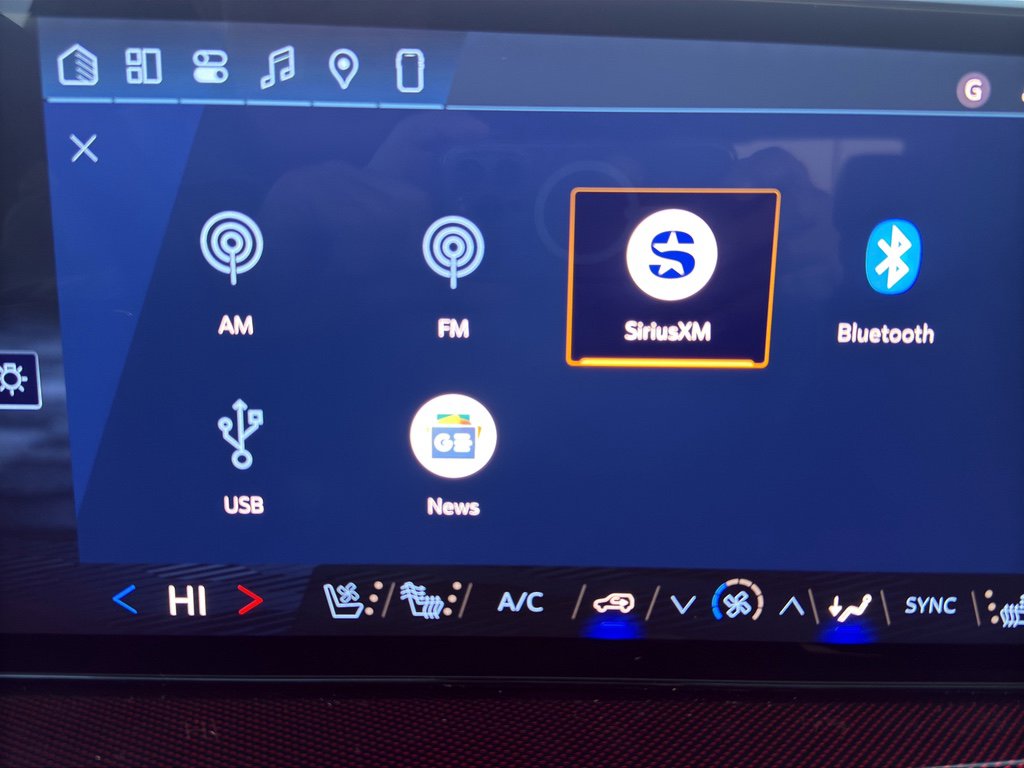 New 2026 Chevrolet Traverse RS w/ LPO, Floor Liner Package image 31