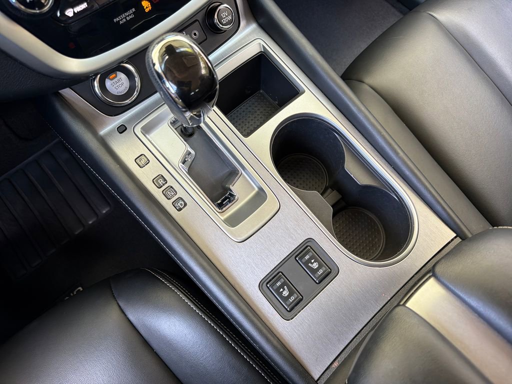 Used 2024 Nissan Murano SV image 24