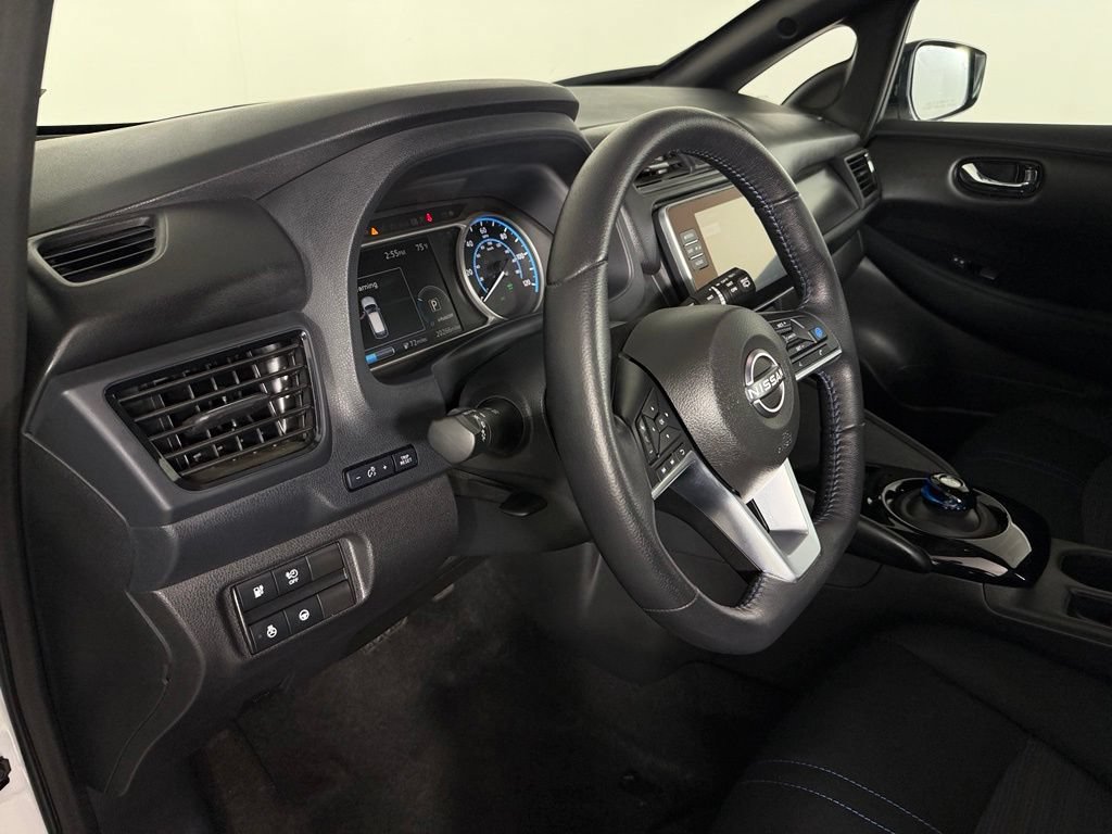 Used 2025 Nissan Leaf SV Plus FWD image 12