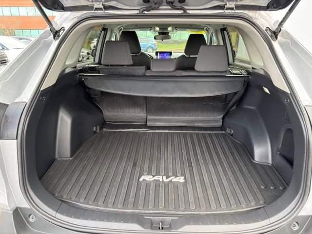 Used 2024 Toyota RAV4 XLE image 22