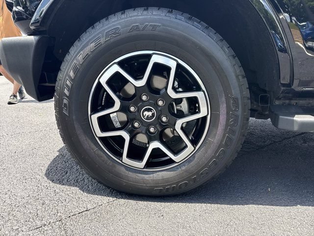 Used 2022 Ford Bronco Outer Banks AWD/4WD image 14