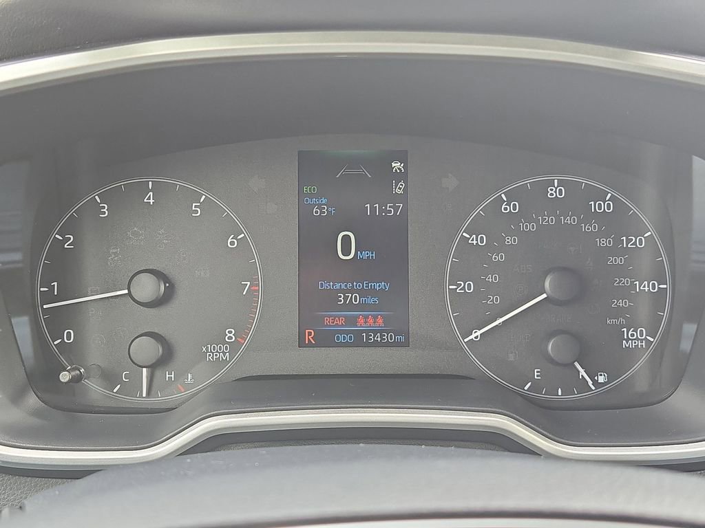 Used 2025 Toyota Corolla SE image 29