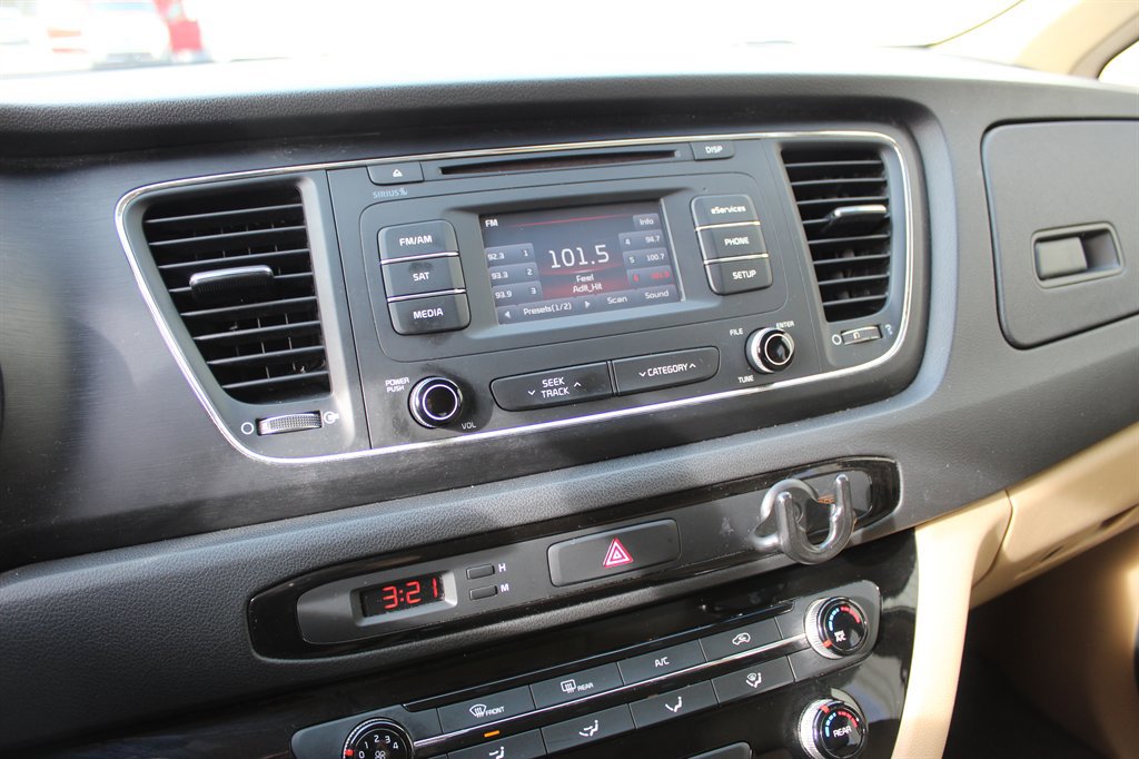 Used 2016 Kia Sedona LX w/ Option Group 020 image 8