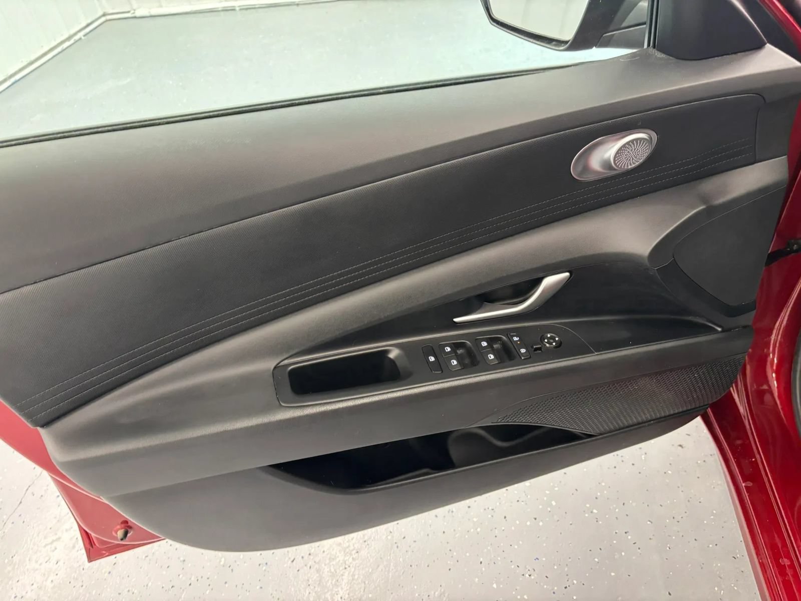 Used 2024 Hyundai Elantra SEL FWD image 35
