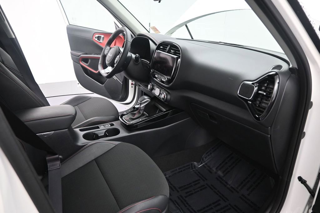 Certified 2023 Kia Soul GT-Line w/ GT-Line Technology Package FWD image 21