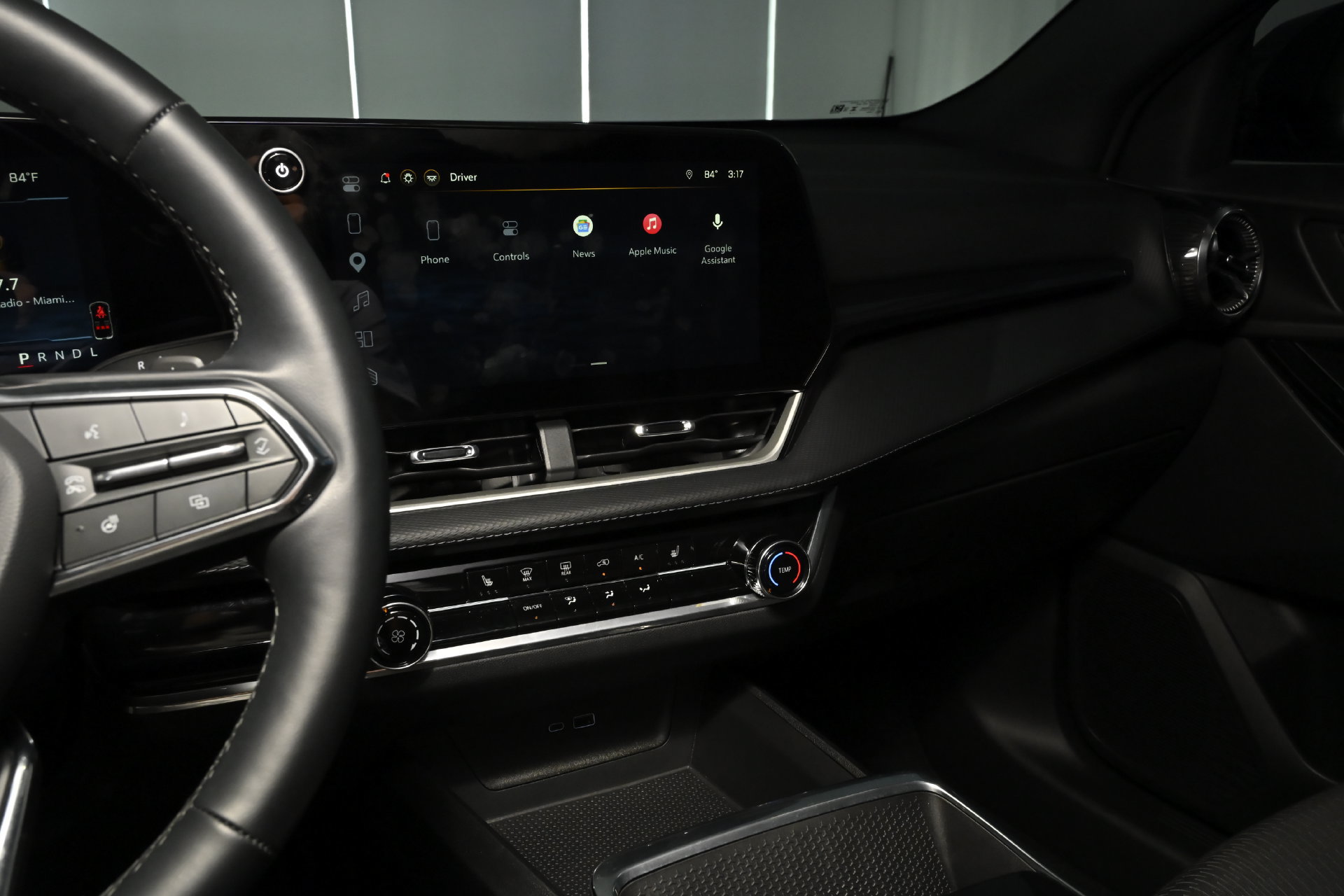 Used 2026 Chevrolet Equinox LT w/ Safety and Technology Package FWD image 19