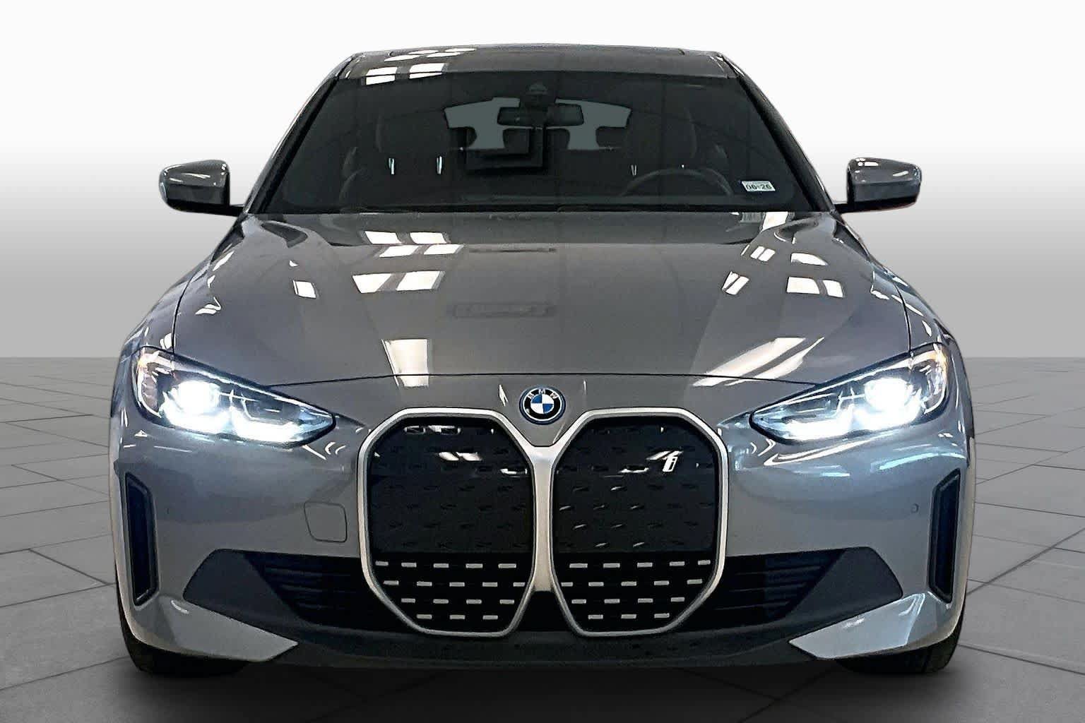 Used 2023 BMW i4 eDrive35 w/ Premium Package RWD image 3