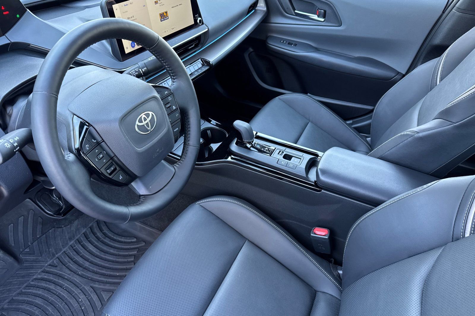 Used 2024 Toyota Prius Limited w/ Limited Premium Package AWD/4WD image 10