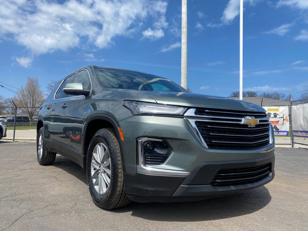 Used 2023 Chevrolet Traverse LT AWD/4WD image 31
