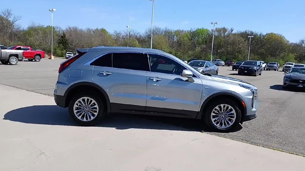 Certified 2024 Cadillac XT4 Premium Luxury AWD/4WD image 9