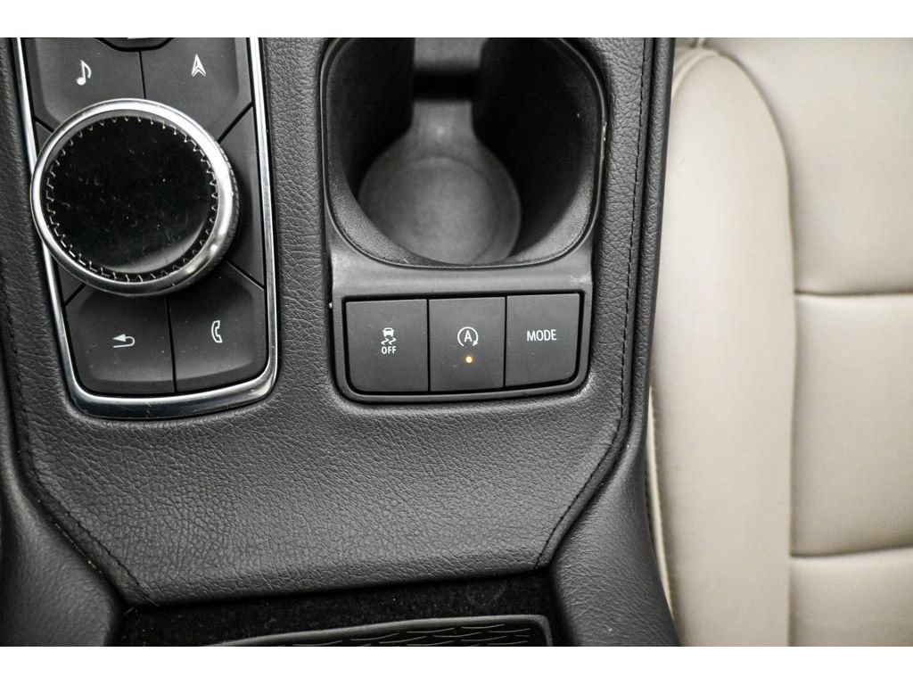 Certified 2022 Cadillac XT4 Premium Luxury w/ Enhanced Visibility Package AWD/4WD image 44