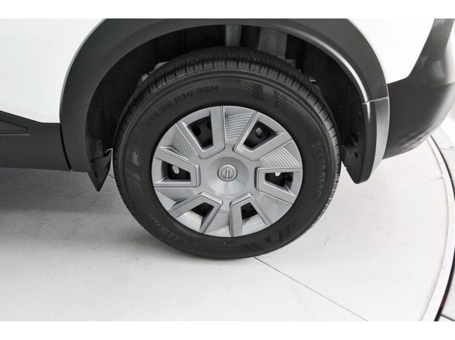 Used 2026 Nissan Kicks S w/ Charging Package FWD image 6