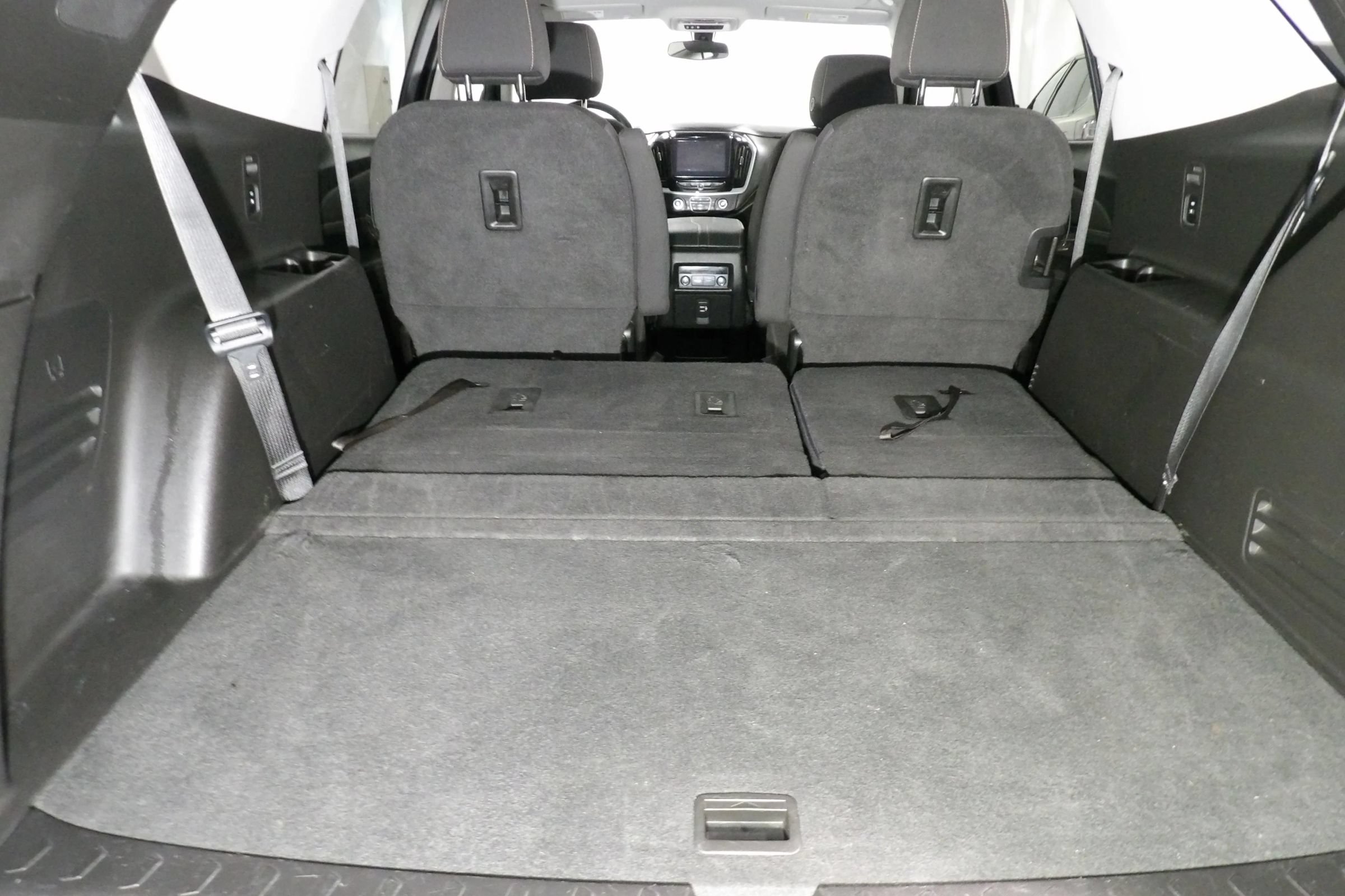 Used 2019 Chevrolet Traverse LT w/ LPO, Floor Liner Package AWD/4WD image 8
