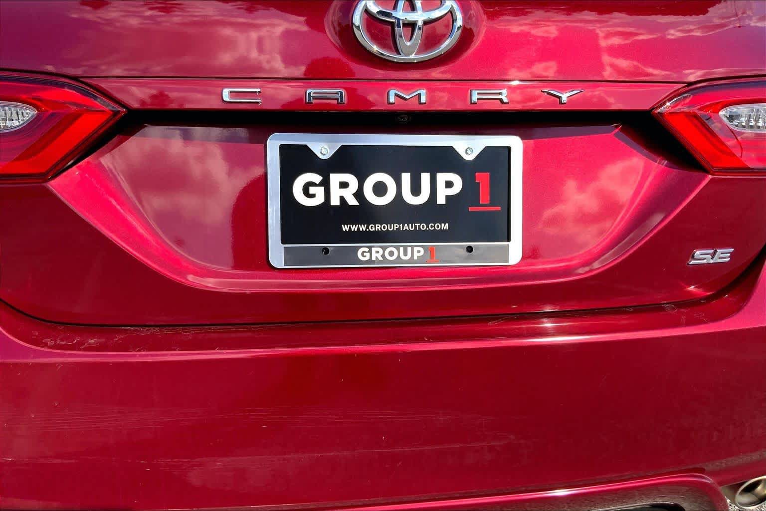 Used 2018 Toyota Camry SE w/ Moonroof Package FWD image 10