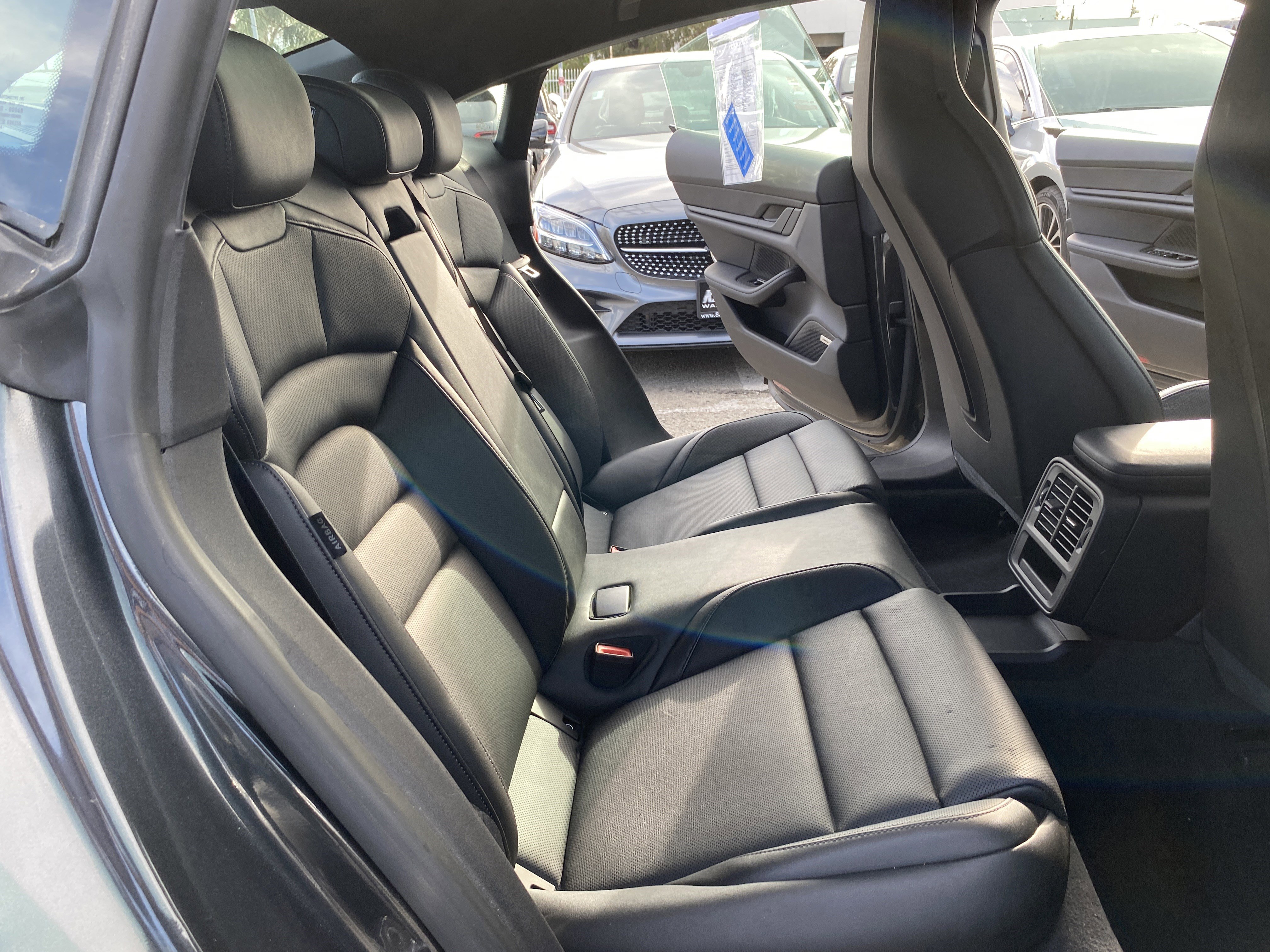 Used 2021 Porsche Taycan image 21