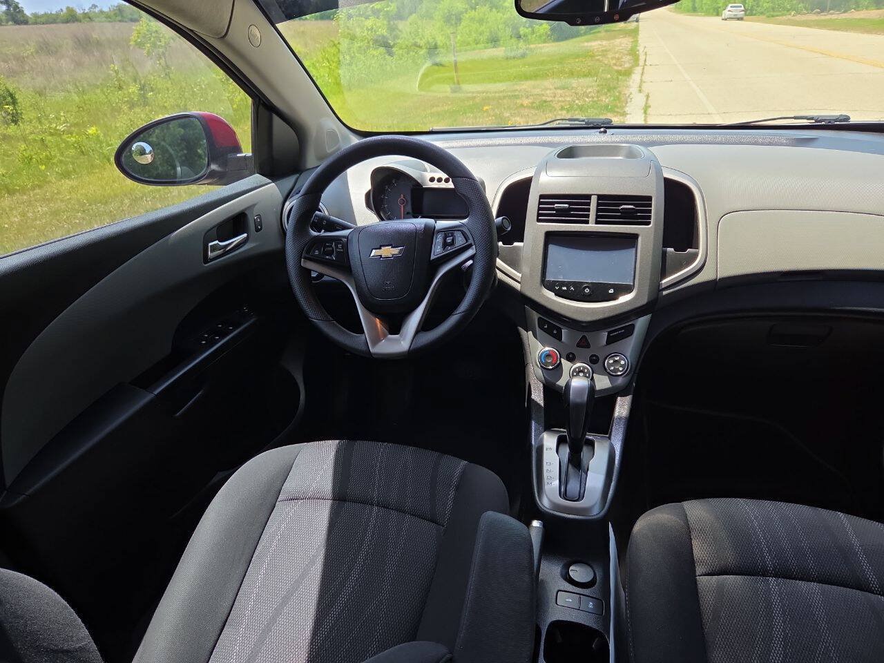 Used 2014 Chevrolet Sonic LT FWD image 12