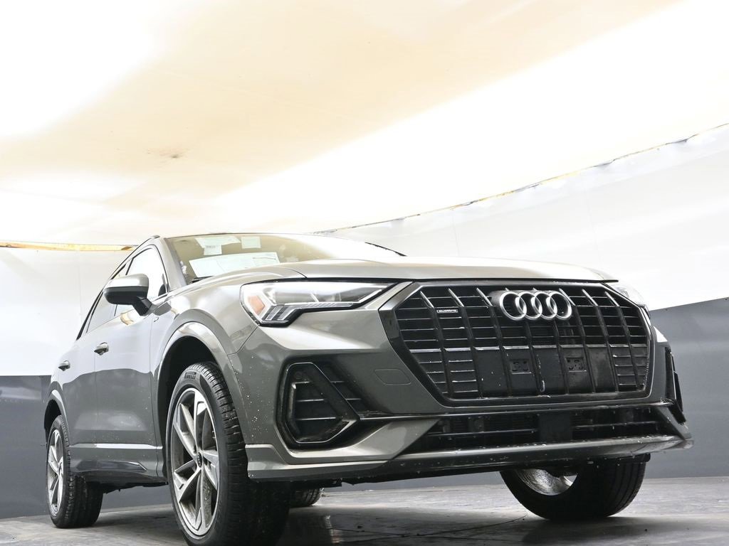 New 2025 Audi Q3 2.0T Premium image 45