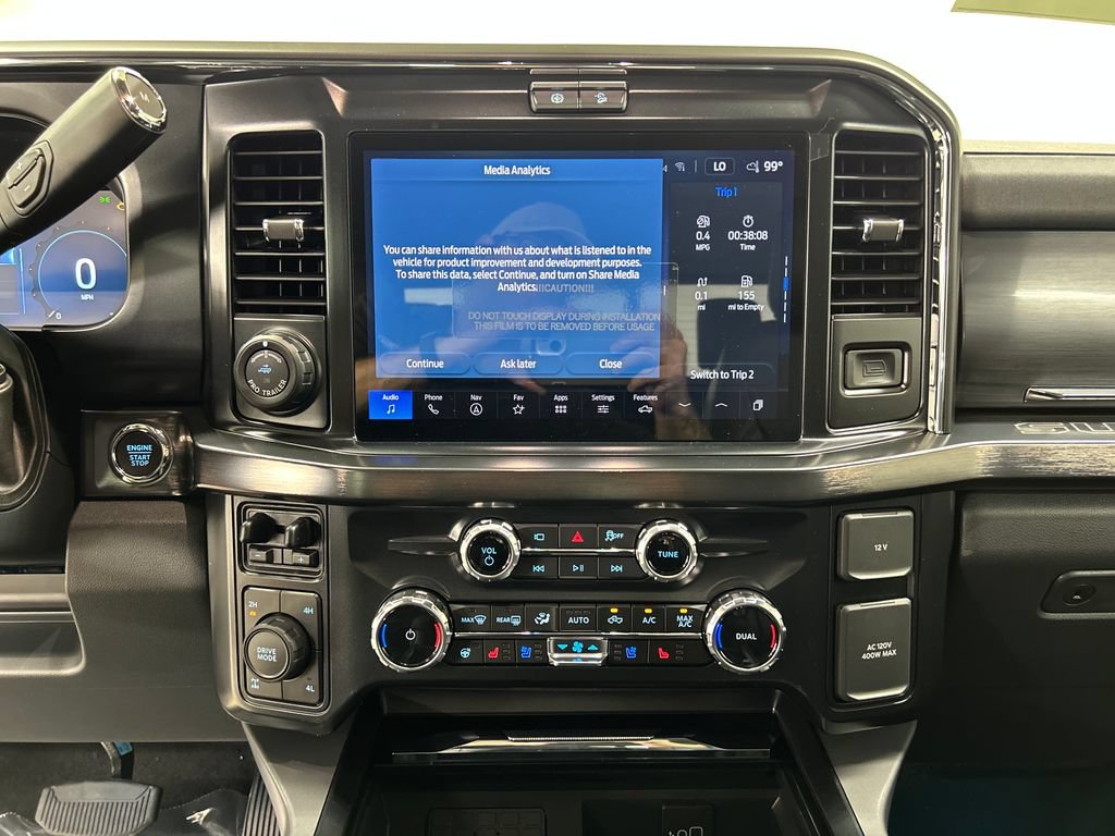 New 2026 Ford F250 Lariat w/ Black Appearance Package AWD/4WD image 24