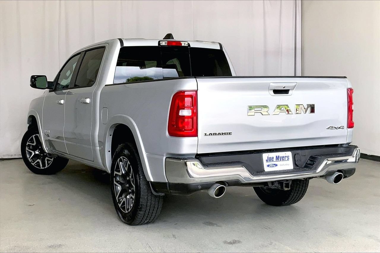 Used 2026 RAM 1500 Laramie AWD/4WD image 10