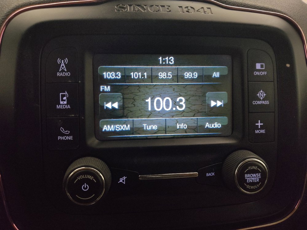 Used 2015 Jeep Renegade Latitude w/ Popular Equipment Group AWD/4WD image 25
