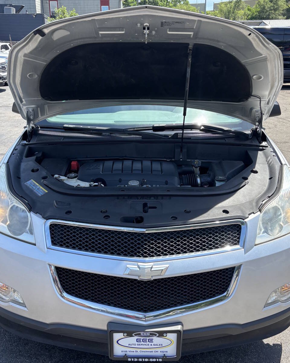 Used 2010 Chevrolet Traverse LS FWD image 33