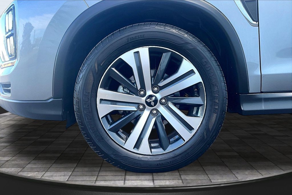 Used 2025 Mitsubishi Outlander Sport SE AWD/4WD image 9