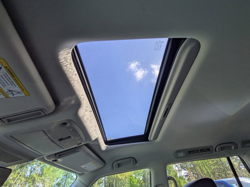 Used 2020 Nissan Armada Platinum w/ Captain's Chairs Package image 22