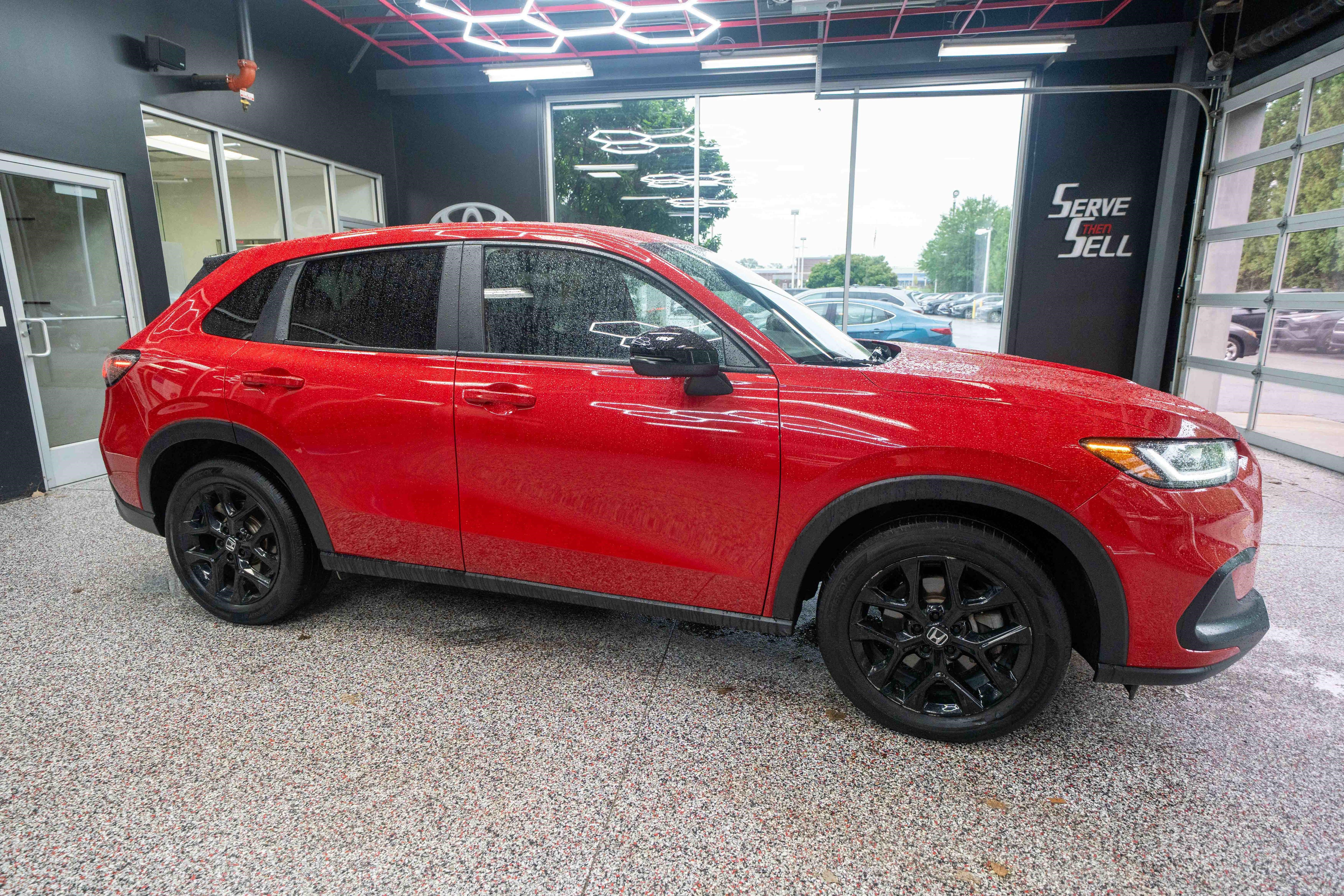 Used 2025 Honda HR-V Sport image 5