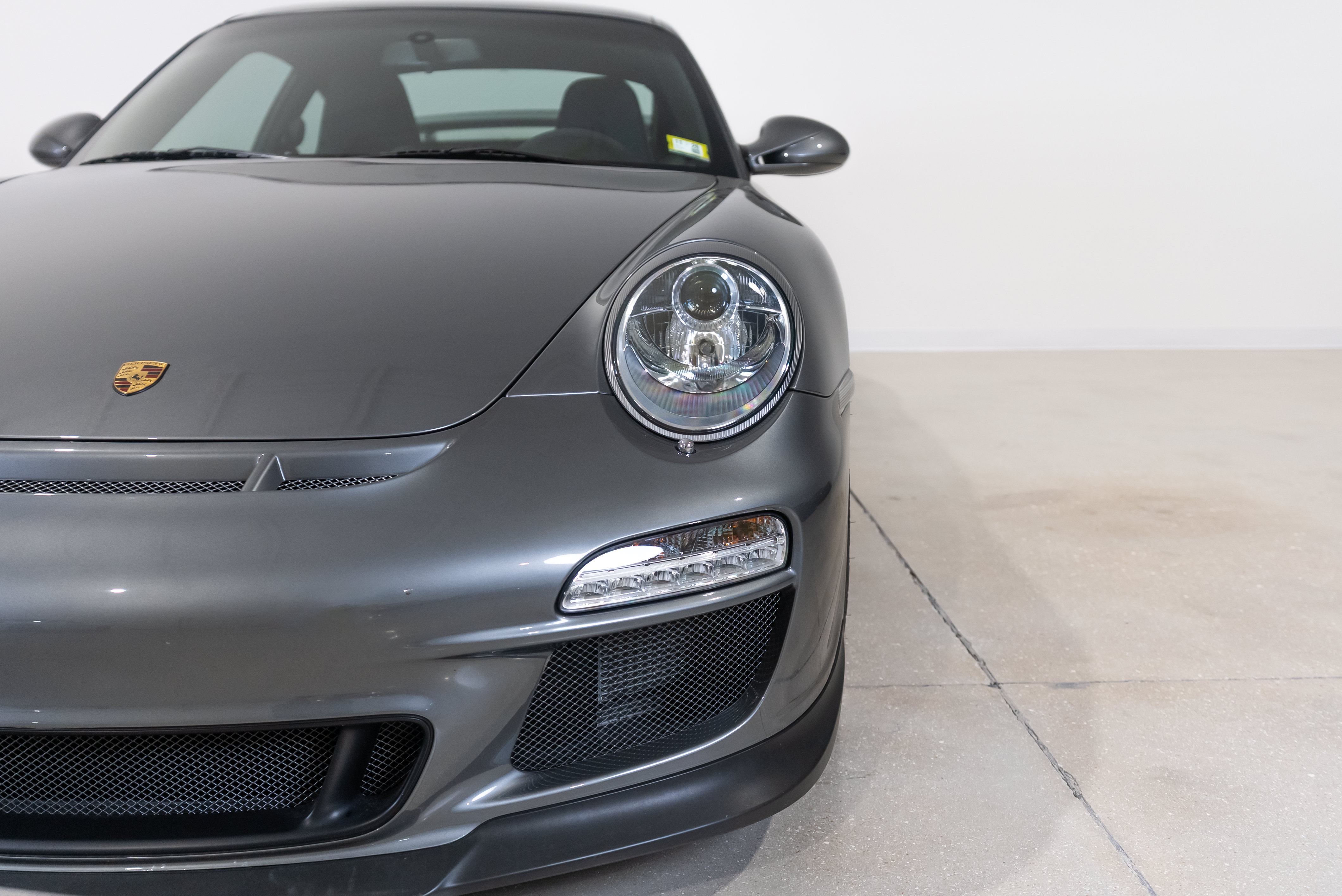 Used 2011 Porsche 911 GT3 RWD image 25