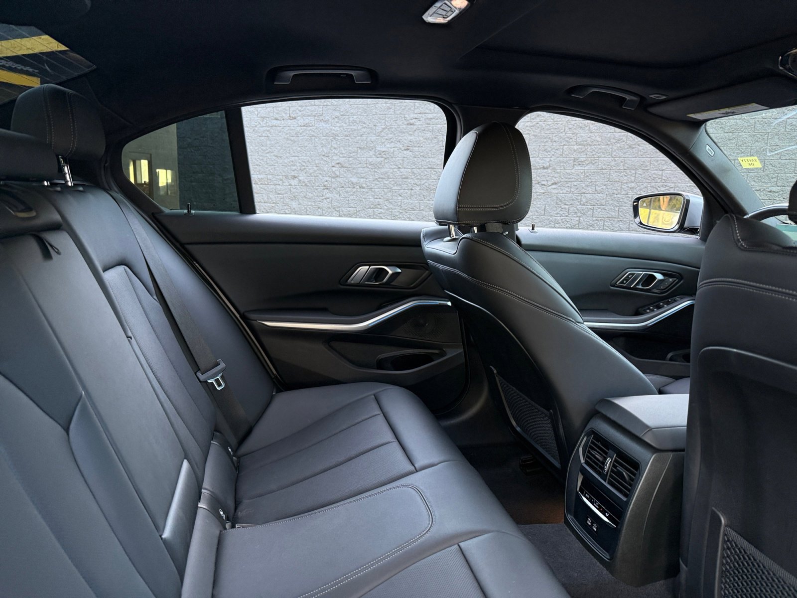 Used 2023 BMW 330i Sedan w/ Premium Package image 17