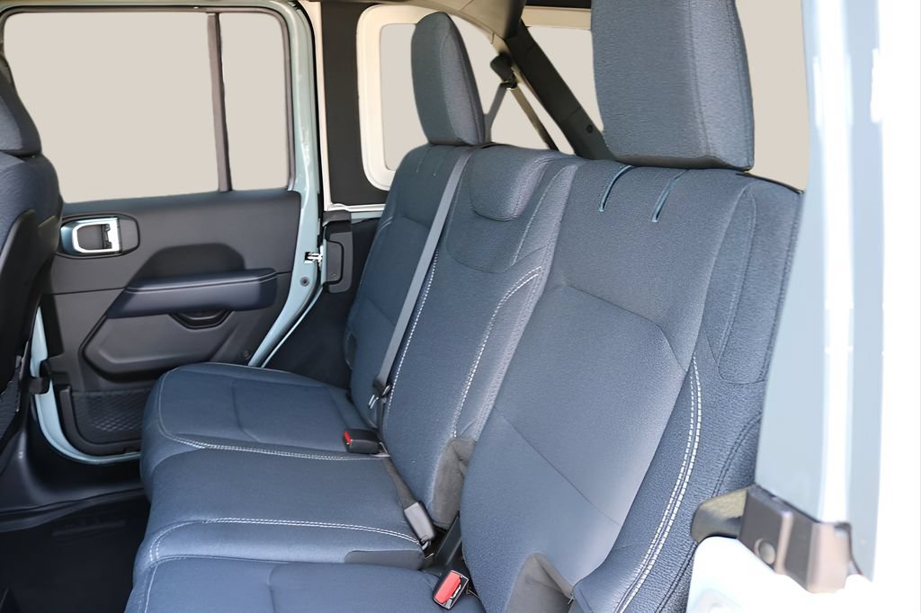 New 2026 Jeep Wrangler Unlimited Rubicon AWD/4WD image 16