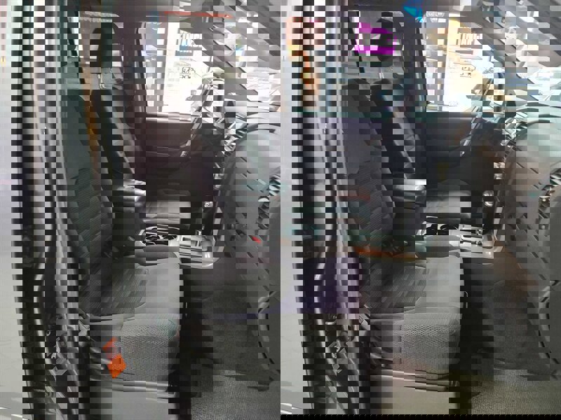 Used 2006 Nissan Pathfinder SE w/ (P01) Se Premium Pkg image 15