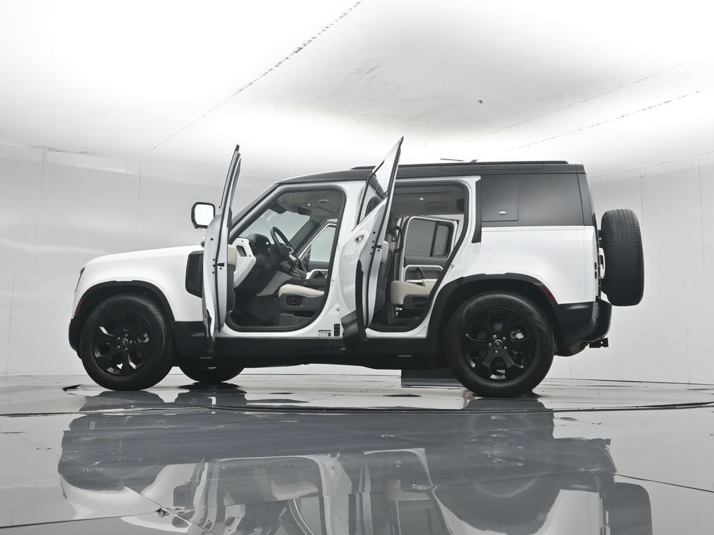 Used 2024 Land Rover Defender 110 S AWD/4WD image 51