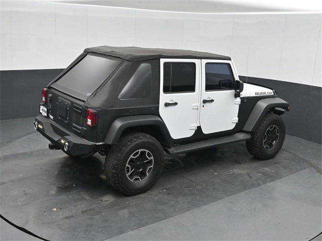 Used 2015 Jeep Wrangler Unlimited Rubicon image 32