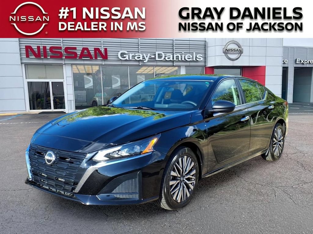 Certified 2025 Nissan Altima 2.5 SV FWD image 4