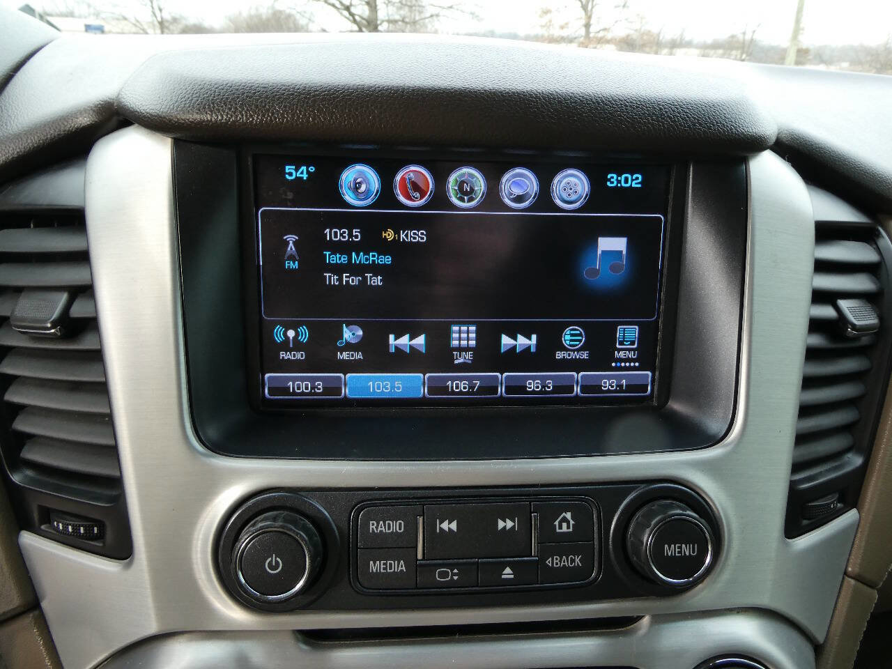 Used 2019 GMC Yukon XL SLT w/ Premium Edition AWD/4WD image 17
