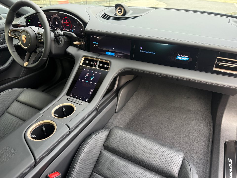 New 2026 Porsche Taycan 4S AWD/4WD image 18