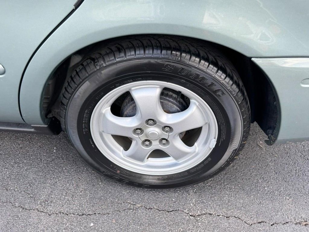 Used 2007 Ford Taurus SE FWD image 6