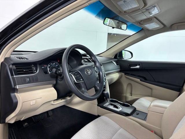 Used 2012 Toyota Camry LE FWD image 9