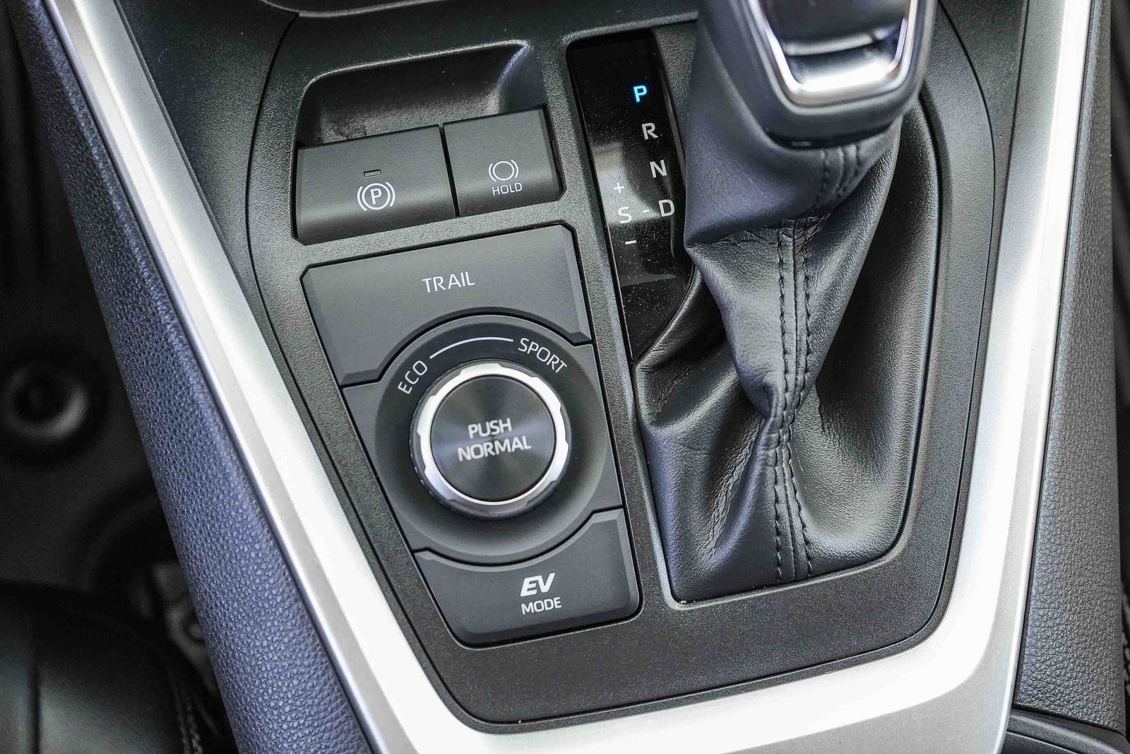 Certified 2023 Toyota RAV4 XLE Premium AWD/4WD image 26