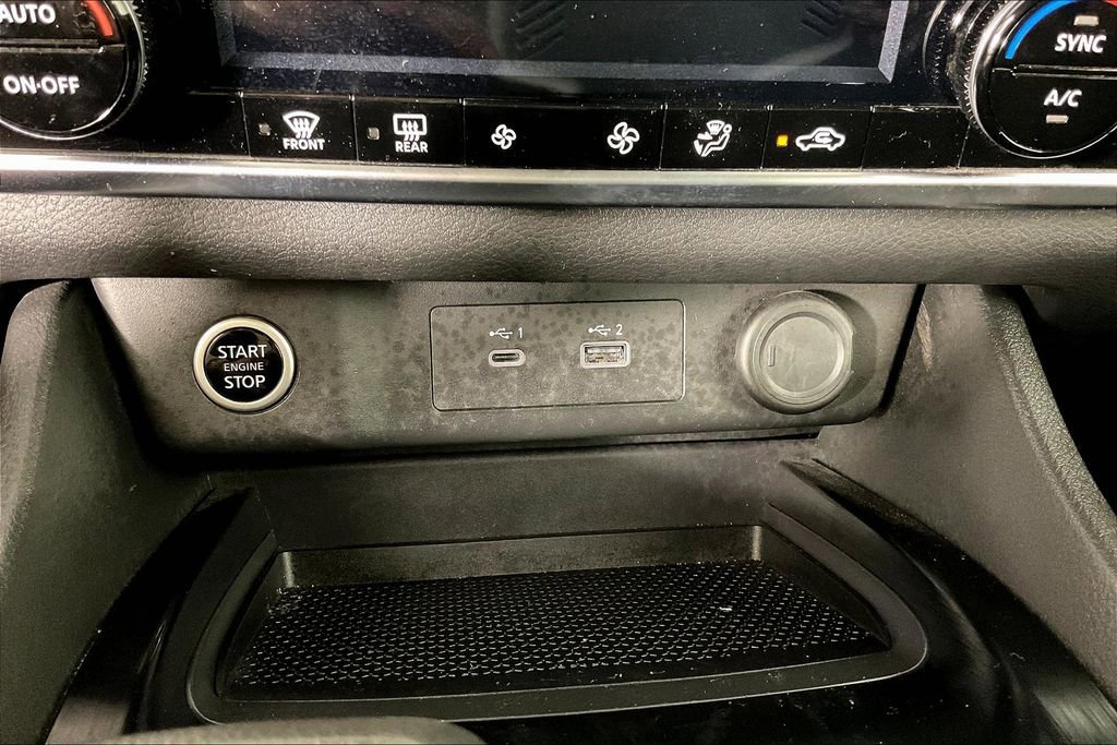 Certified 2023 Nissan Rogue SV image 31