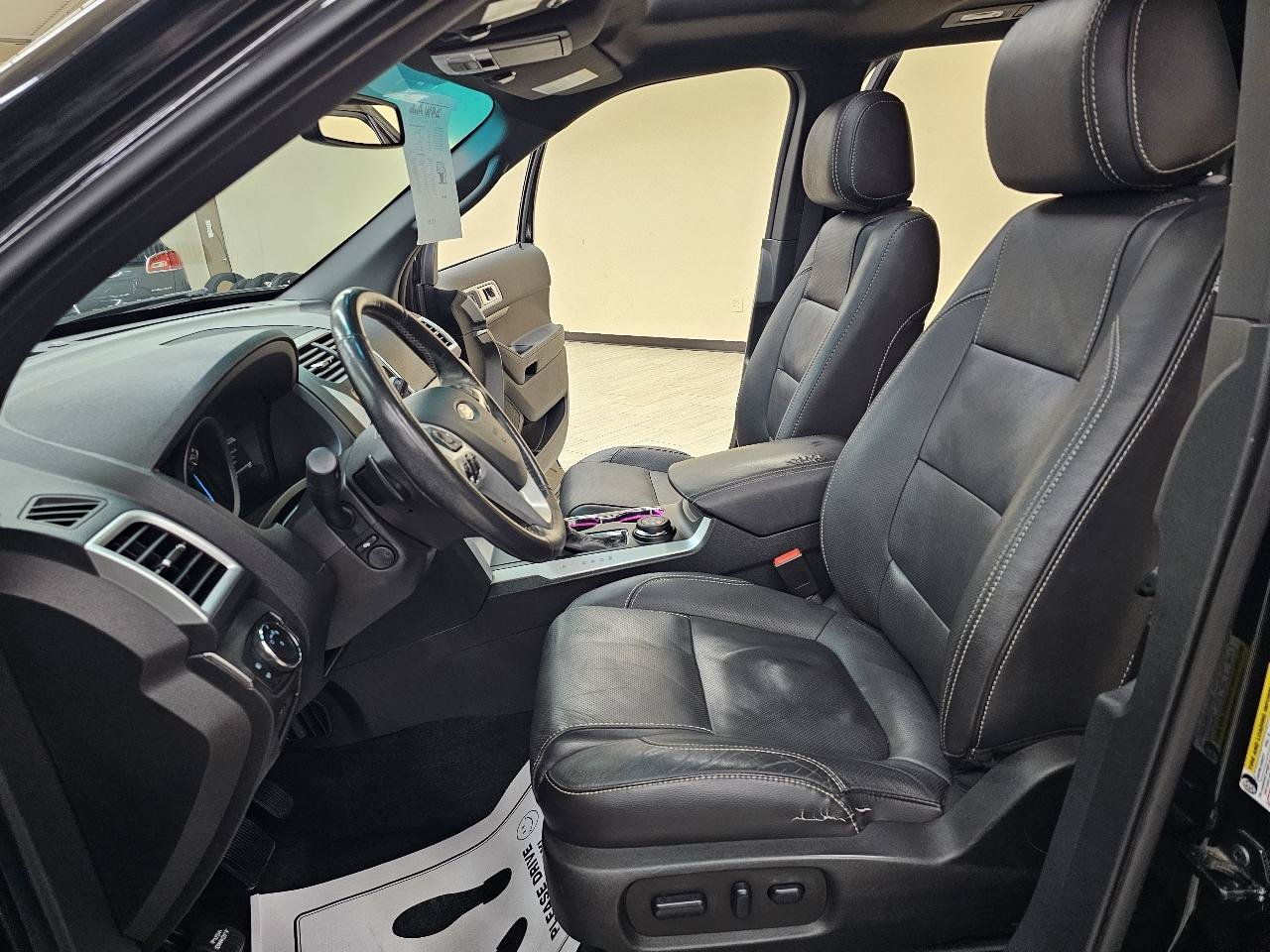 Used 2015 Ford Explorer Sport w/ Equipment Group 401A AWD/4WD image 20