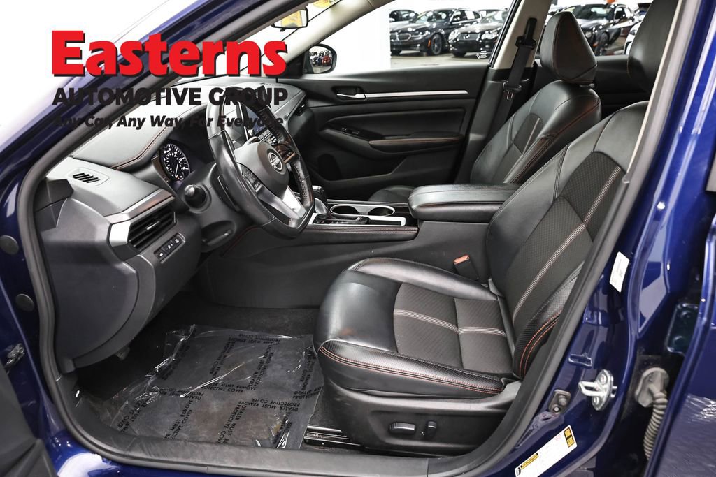Used 2024 Nissan Altima 2.5 SR FWD image 14