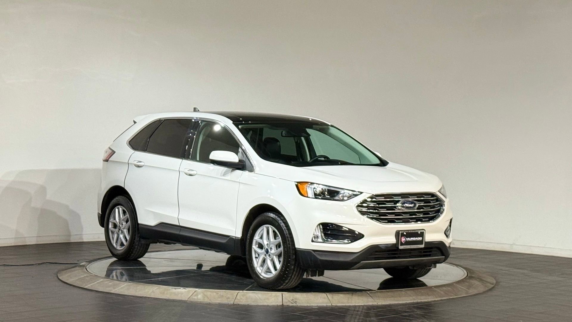 Used 2022 Ford Edge SEL w/ Convenience Package image 2