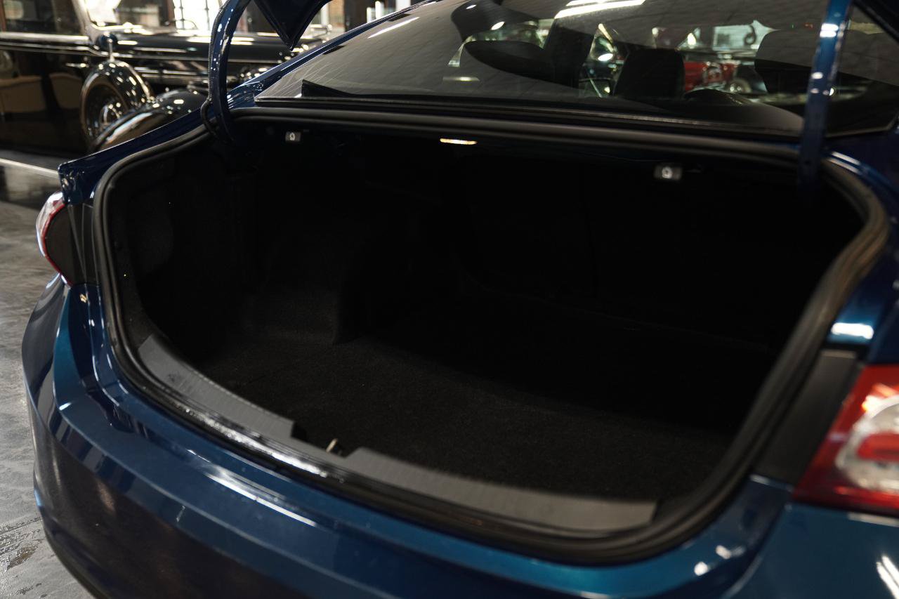 Used 2019 Chevrolet Malibu LT w/ Leather Package FWD image 15