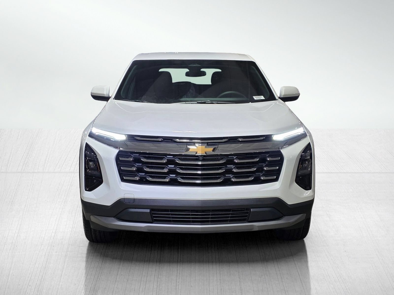 New 2027 Chevrolet Equinox LT FWD image 2