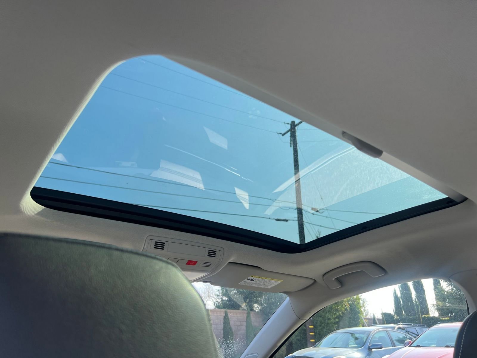 Used 2025 Volkswagen Jetta SE image 23