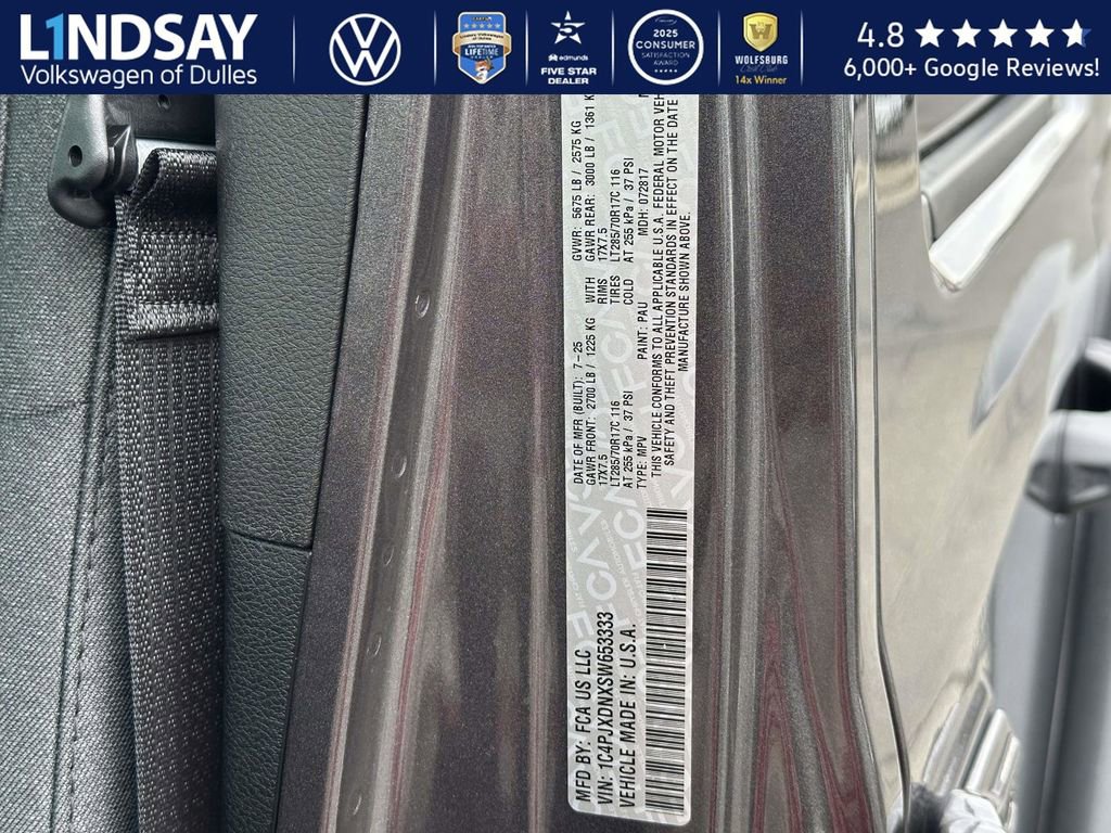 Used 2025 Jeep Wrangler Willys image 25